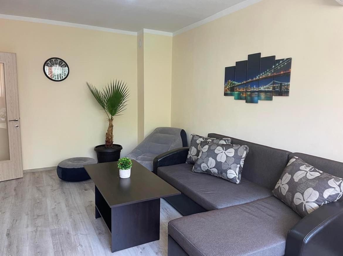 代温Apartament Emaia公寓 外观 照片